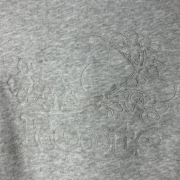 Roots Light Grey Hood with Embroidered Beaver  Logo XS - Picture 6 of 8